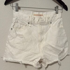 Levi's White high waisted mom shorts